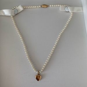 Pearl necklace